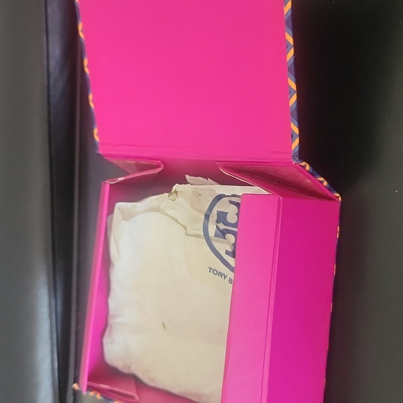 Tory Burch Logo Clear and White Resin Cuff Bracelets - Picture 7 of 7